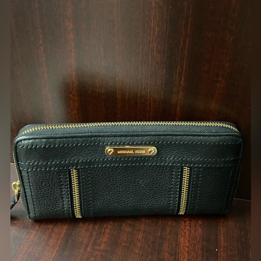Michael Kors Moxley Black Leather Wallet